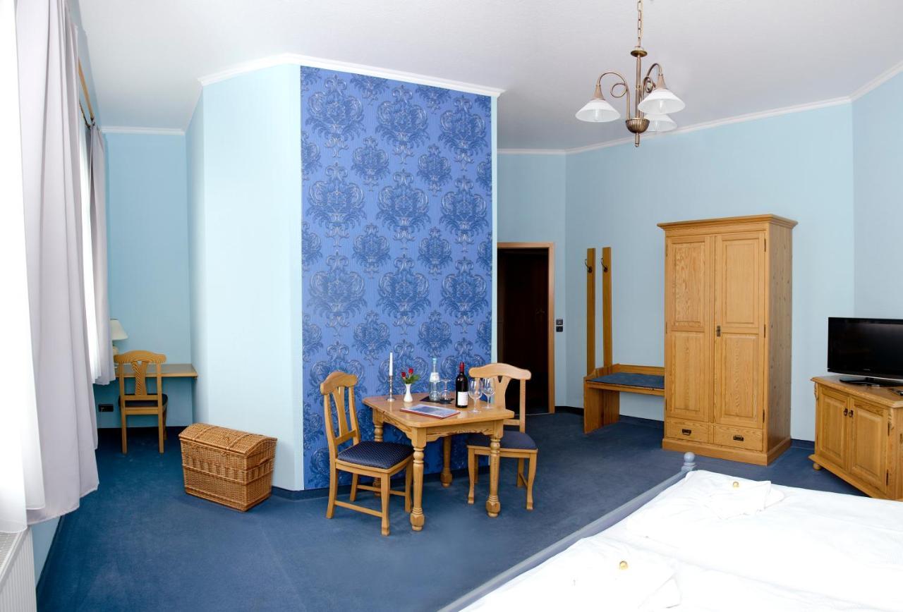 Hotel & Restaurant Haus Am See Locknitz Экстерьер фото