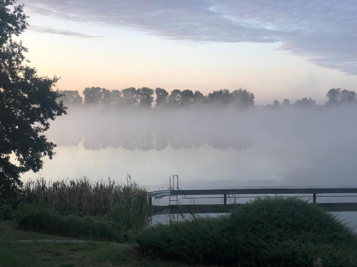 Hotel & Restaurant Haus Am See Locknitz Экстерьер фото