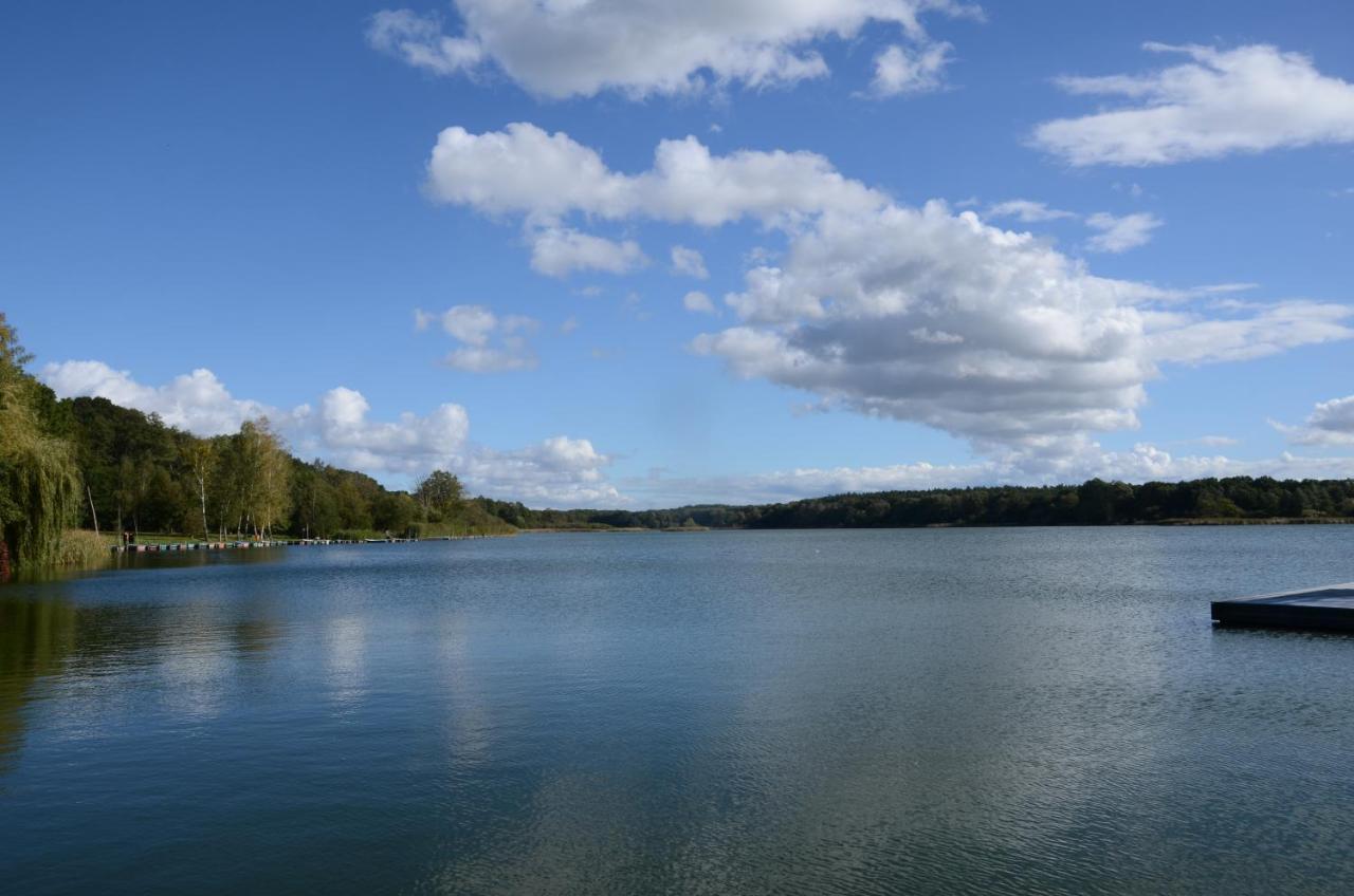 Hotel & Restaurant Haus Am See Locknitz Экстерьер фото