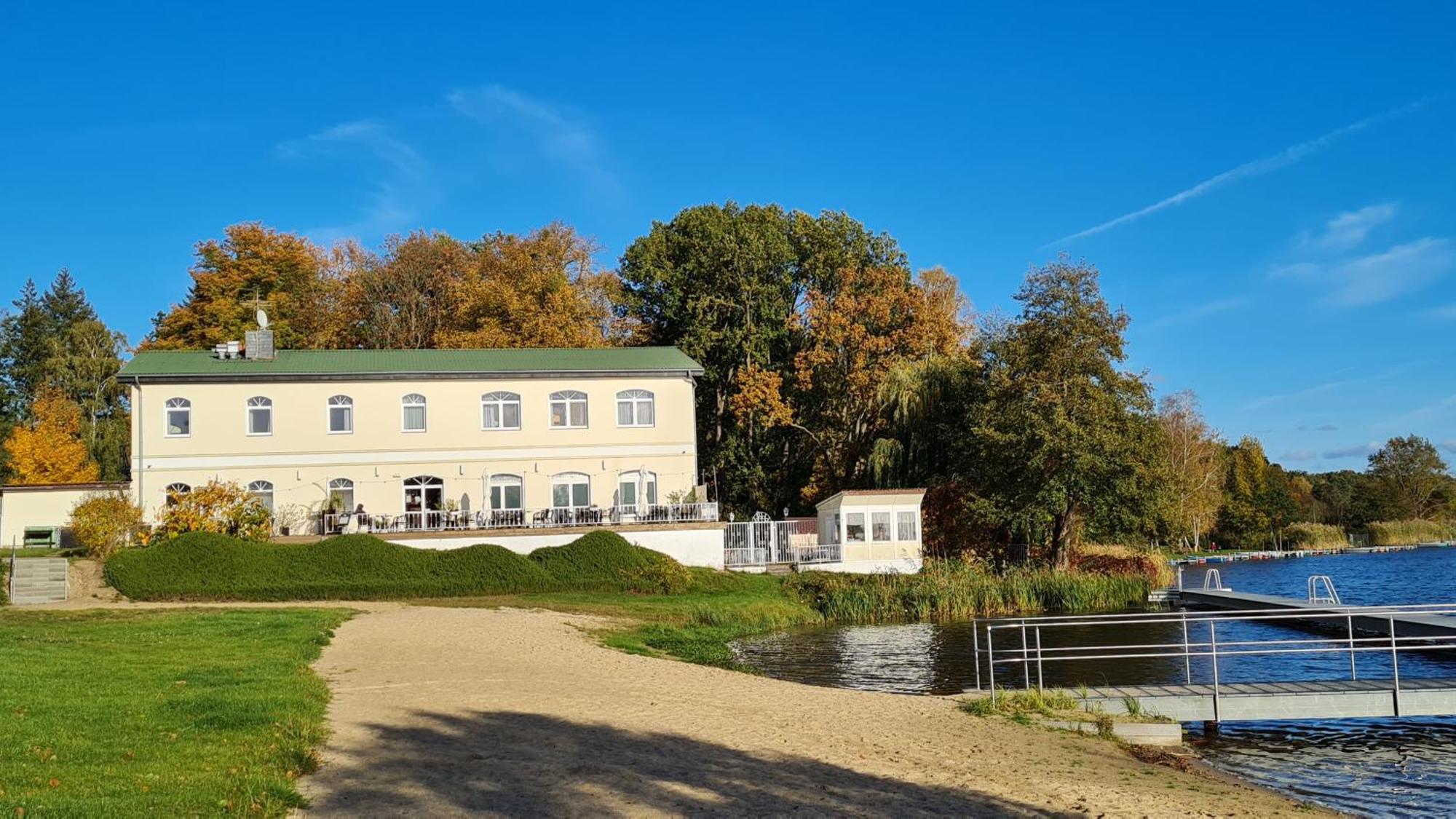 Hotel & Restaurant Haus Am See Locknitz Экстерьер фото