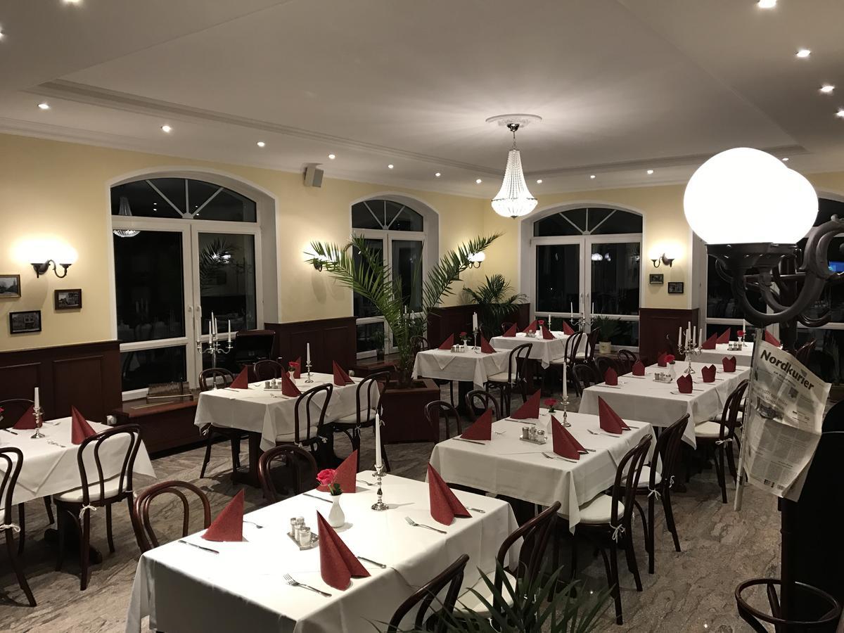 Hotel & Restaurant Haus Am See Locknitz Экстерьер фото