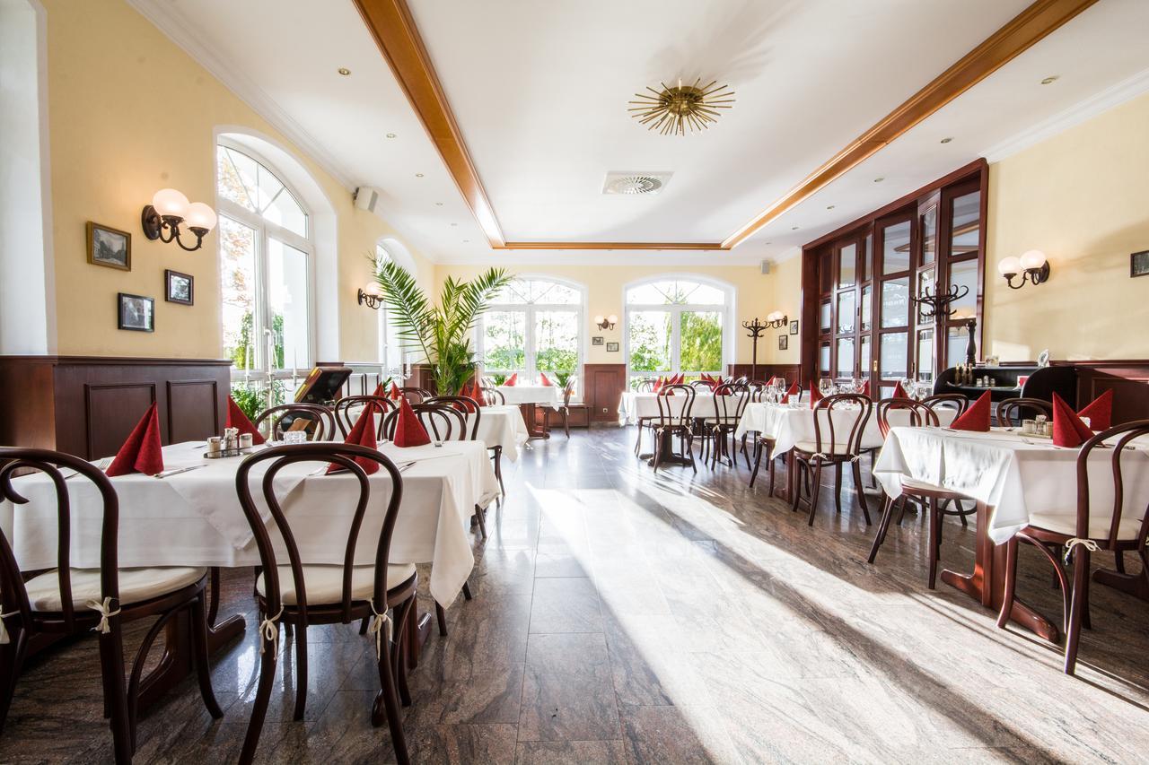 Hotel & Restaurant Haus Am See Locknitz Экстерьер фото