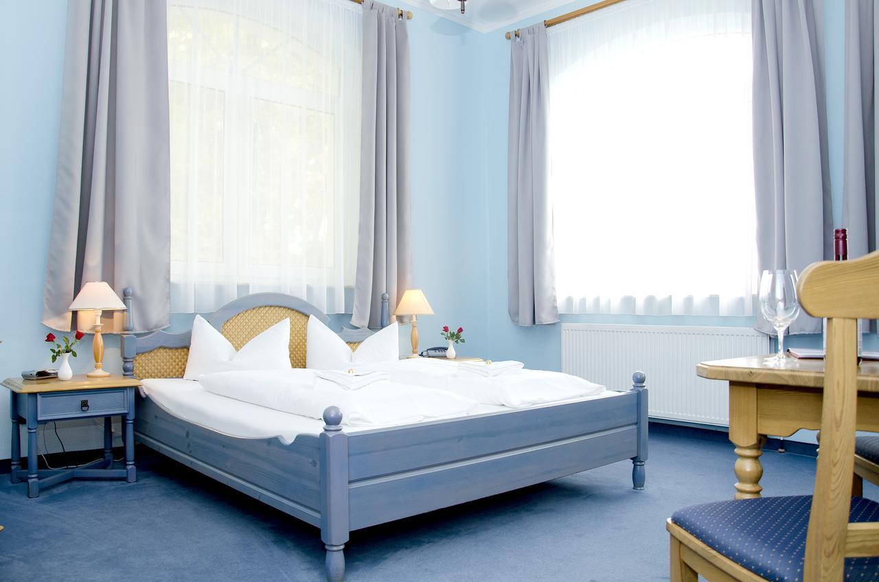 Hotel & Restaurant Haus Am See Locknitz Экстерьер фото
